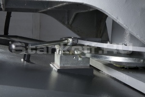 Станок полуавтоматический маятниковый ARG 400 PLUS S.A.F.