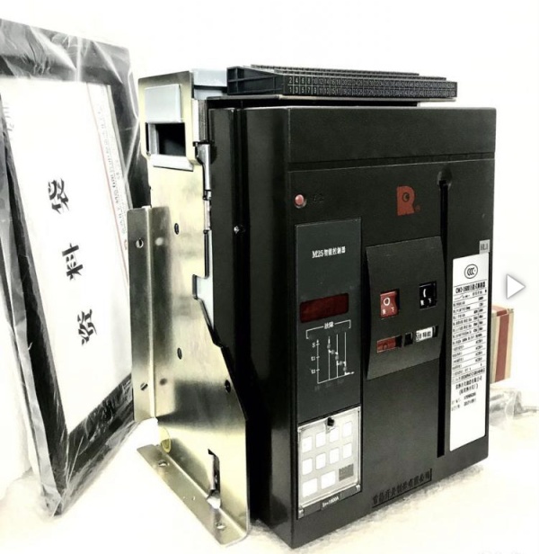 Автоматический выключатель Changshu CW2-1600 3P 1600А