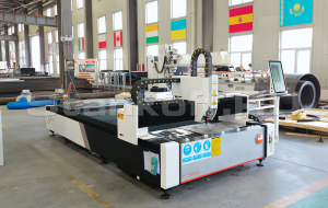 Оптоволоконный станок для резки металла XTC-1530H/3000 Raycus/Reci