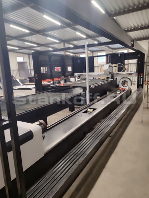 Оптоволоконный лазер в кабине с труборезом и сменным столом XTC-1560GT/6000 Raycus