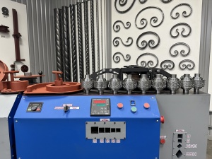 Кузнечный станок «ПРОФИ-NC» c программируемым числовым контроллером - предназначен для «холодной и горячей» ковки