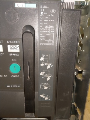 Воздушный выключатель с выкатной корзиной SIEMENS 3WL1220-4NG35-4AN4