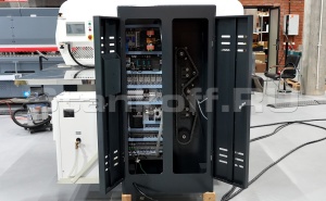 Ребросклеивающий станок для шпона LS-1800