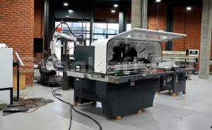 Ребросклеивающий станок для шпона LS-1800