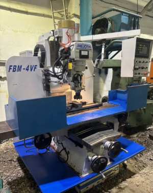 Универсальный фрезерный станок с УЦИ Frejoth FBM-4VF