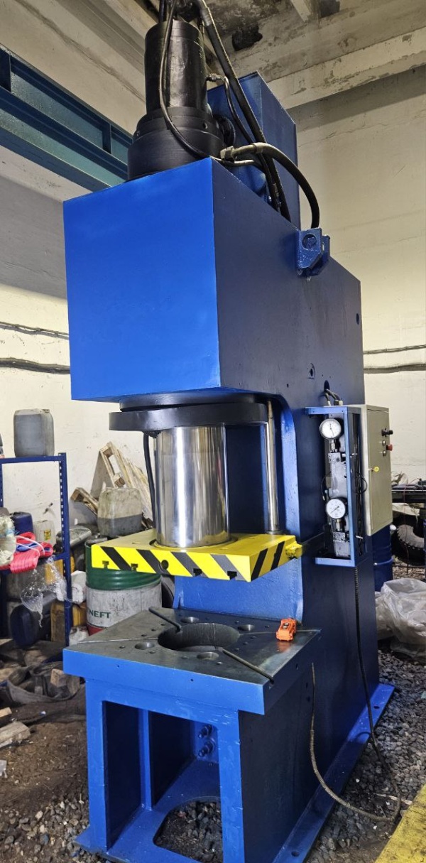 Пресс гидравлический PYE-160 S/1M