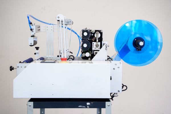 Этикетировщик для цилиндрической тары AS-C12