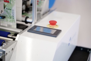 Этикетировщик для цилиндрической тары AS-C12