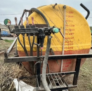 Прицепной опрыскиватель 4000 литров