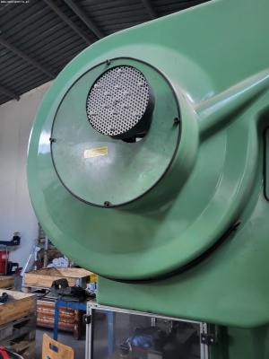 Эксцентриковый пресс TOMA LEN 63C