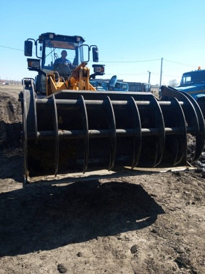 Ковш с захватом для фронтального погрузчика JCB 422/426