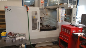 Вертикальный обрабатывающий центр с ЧПУ HAAS TM-3PHE