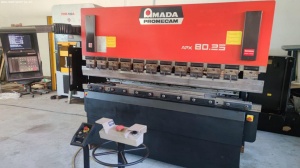 Гидравлический листогибочный пресс с ЧПУ AMADA APX 80-25