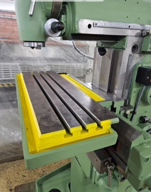 Универсально-фрезерный станок СФ-676