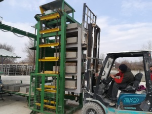 ШЛАКОБЛОК– АВТОМАТИЧЕСКАЯ БЕТОННАЯ ТРОТУАРНАЯ МАШИНА – 245.000 $