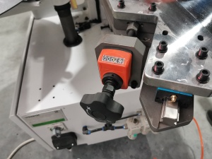 Кромкооблицовочный станок с ЧПУ WoodTec EdgeMatic 500 PRO