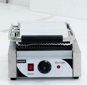 Гриль контактный Viatto VA-CG811
