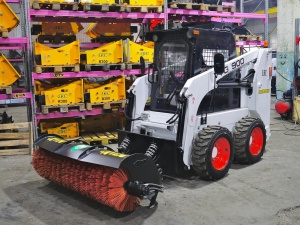 Щётка дорожная для мини-погрузчика Bobcat