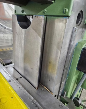 Универсально-фрезерный станок СФ-676