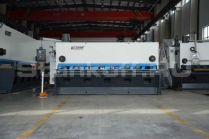 Гидравлическая гильотина QC11K-6x2500