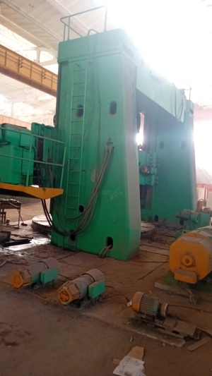 Токарно-карусельный станок 1550Ф1