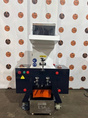 Дробилка для полимеров PC-250