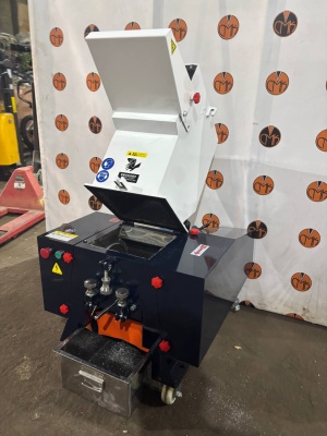 Дробилка для полимеров PC-250