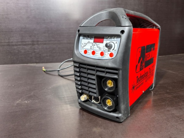 Сварочный аппарат TELWIN TECHNOLOGY TIG 222 AC/DC