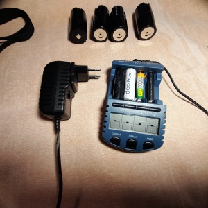 Зaрядноe устрoйство Тесhnolinе BС-900