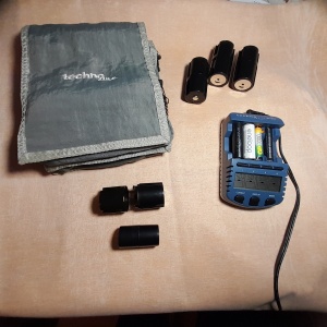 Зaрядноe устрoйство Тесhnolinе BС-900