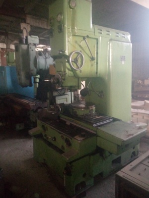 Координатно-расточной станок 2В440А