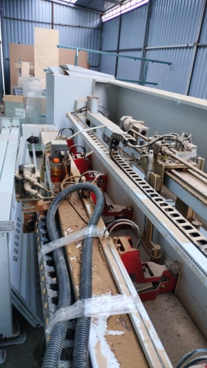 Раскроечный центр с ЧПУ MJK-1333FG