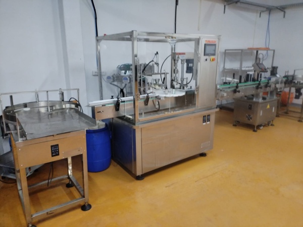 Линия розлива фармацевтических жидкостей