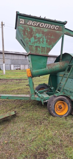 Загрузчик зерна Agromec E.G.S 900