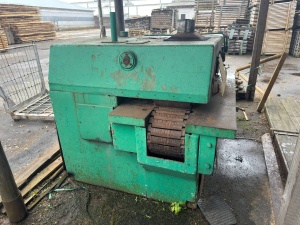 Станок многопильный(кромкообрезной) с гусеничной подачей