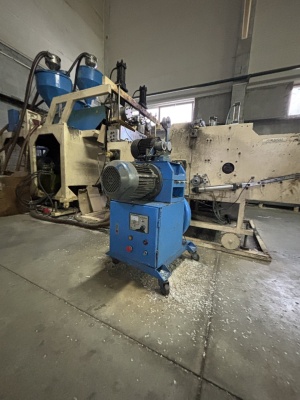 Экструдер стрейч пленки Перемотчик CLASS