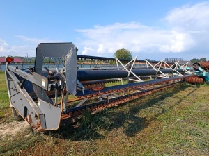 Комбайн Challenger WR-9740