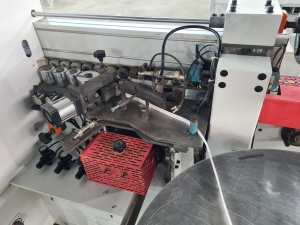 Кромкооблицовочный станок бу KDT