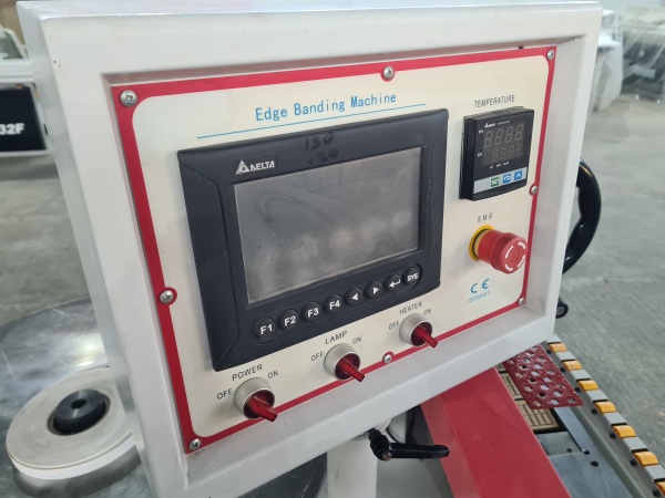 Кромкооблицовочный станок бу KDT