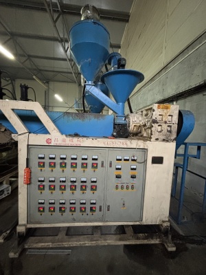 Экструдер стрейч пленки Перемотчик CLASS