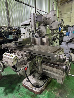 Широкоуниверсальный фрезерный станок, SHW UF-2 пр-во Германия (аналог 6т83ш)