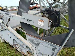 Комбайн Challenger WR-9740