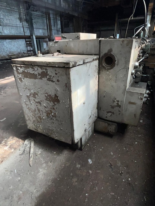 Токарно-винторезный 16К40 рмц 2800мм