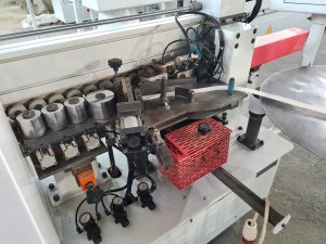 Кромкооблицовочный станок бу KDT