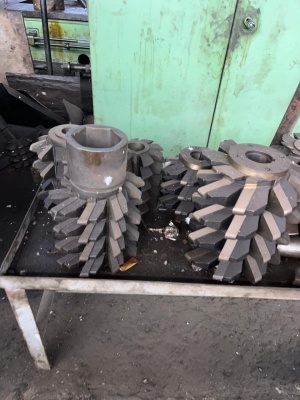 Зубофрезерный станок полуавтомат 5346