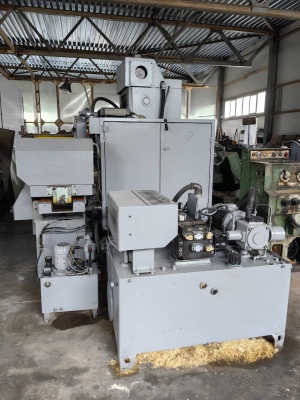 Плоскошлифовальный станок по металлу 3Л722В