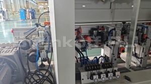 Автоматический кромкооблицовочный станок ZY-B1822(JC)