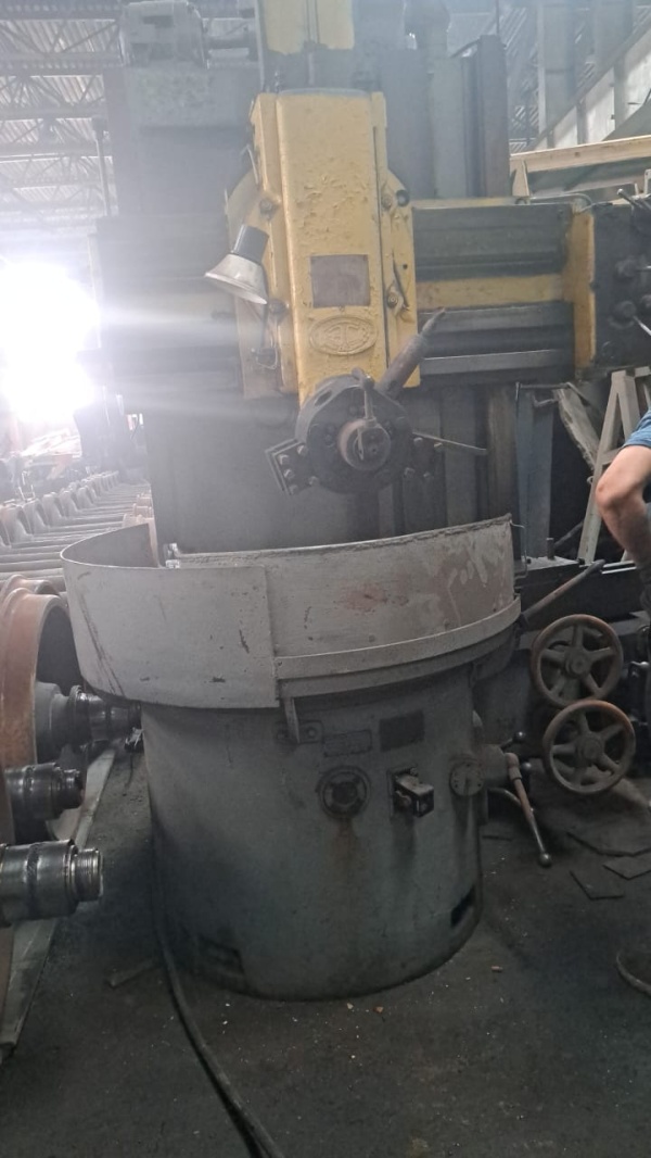 Токарно-карусельный станок 1510