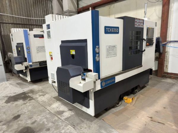 Токарный станок luzhong TCK6350 бу