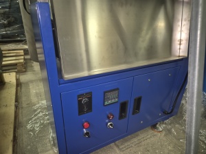 Клеемазательная машина. Ширина 520 мм. Горячий клей